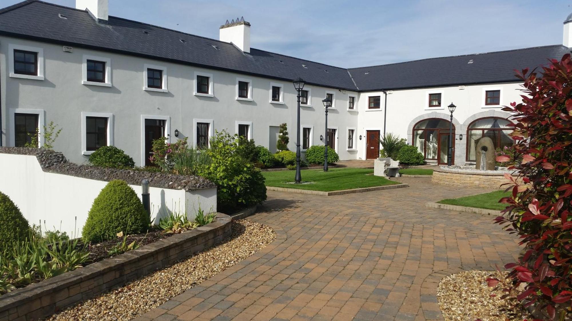 New Forest Estate Lodges Tyrrellspass Bagian luar foto