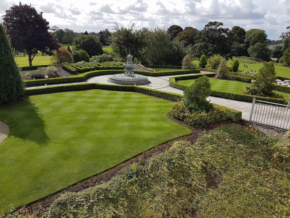 New Forest Estate Lodges Tyrrellspass Bagian luar foto