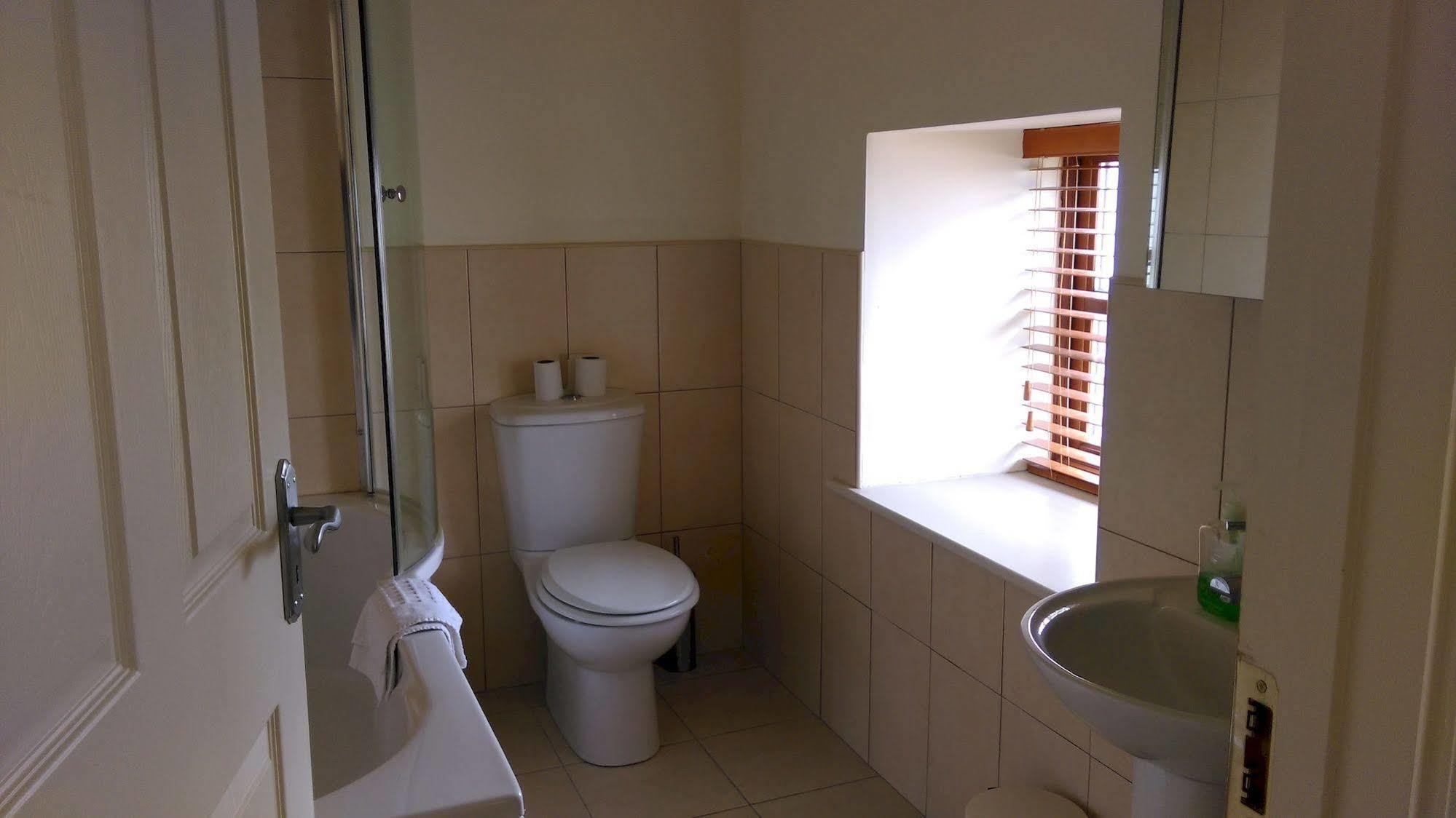 New Forest Estate Lodges Tyrrellspass Bagian luar foto